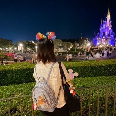 _loveup_07's profile picture. No live,No life. ﾎﾟﾙﾉｸﾞﾗﾌｨﾃｨ(love up!)/福山雅治(BROS.)/L'Arc~en~Ciel(LE-CIEL)/B’z/ゲーム(最近はDMC5)/アニメ/すゑひろがりず /ディズニー★ライヴが生きがい。Next➥