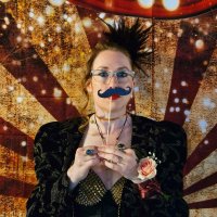 Lynsey G wrote TRACY QUEEN (@misslagsalot) 's Twitter Profile
