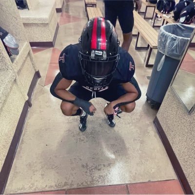 C/O 2025 ~ 205 pounds / 76” 6’3 /LINEBACKER~ 4.6 40 ~ #26 ~tascosa high school /NCAA#2310127488 / 806-437-7222 ~ email 264130@amaisd.net ~ Amarillo Tx