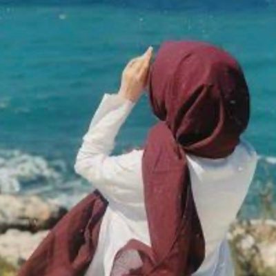 Derin düşünen,yüzeysel değil... (Öğretmen)