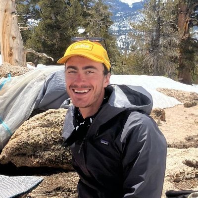 josh_zimmt's profile picture. | He/they | PostDoctoral Fellow at McGill University | PhD, field-based geologist and evolutionary biologist | Just Joshing around outside |