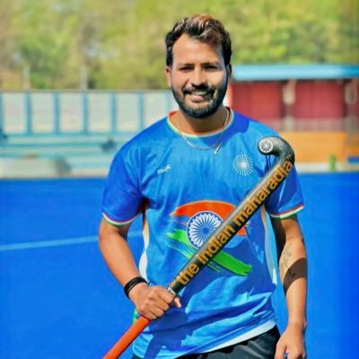 You only live once, but if you play Hockey once is enough
•
🙏🏻तमसो मा ज्योतिर्गमय|
•
Managed by @social_dp_