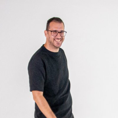 Programmer enthusiast! 🧑🏻💻
Founder @thehiddenpanda
https://t.co/hvscoZqpZj