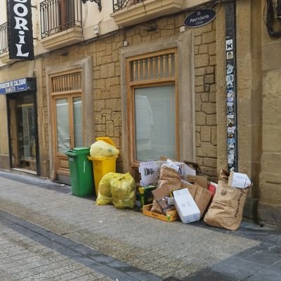 Donosti y alrededores, otra versión que también mola. No es oro todo lo que reluce, pero da lo mismo.