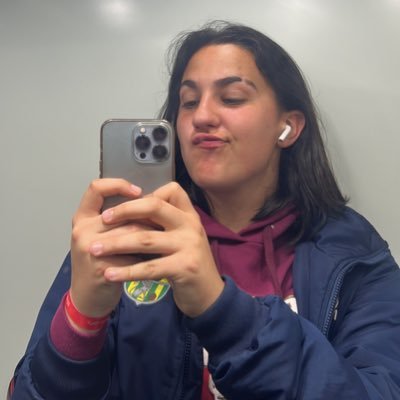 girvasi_anna's profile picture. eterna indecisa