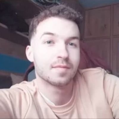23 y/o | Grandmaster Toplaner | Former @RBetisEsports @UCAM_esports player | https://t.co/uUOxGpg1Po