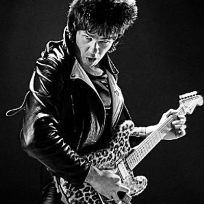 Walkway2046443's profile picture. Gary Mooreの長年のファンで、Gary Mooreに関するブートやアングラ音源や映像を集めています。
私のコレクションページは以下のサイトです。
長年、探している、映像や音源がありますので、ご連絡いただければ幸いです。
それと仮面ライダーは私の永遠のヒーローです。シン仮面ライダーのサインカードコンプしました。