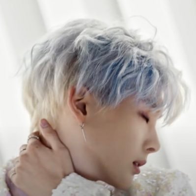 kowkei64's profile picture. ORβITに魅せられてヒチョン君寄りの箱推し💜最年長ラインの1期星EαRTH。彩雲の中の７つの軌道を見守ります。                           🌻HICOの笑顔とダンスが大好きな織姫