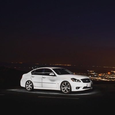 tommmmmyyy's profile picture. #E90 → #z33 → #y50フーガ