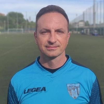 Edp Sestao River Fbase
Profesor @afecfa
@twofivegloves/🧤🧤 https://t.co/u57HmTFDFp🤝🤝
Responsable Porteros ⚽🥅 @barakaoficial /Edp @Gernikaclub 2°B/