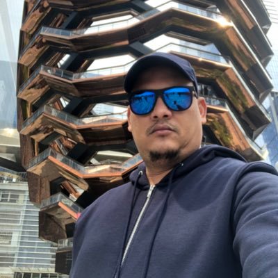thelawyero5's profile picture. Licenciado en Derecho, Hijo,, Padre de Sofía y Dismeily. Creyente del Creador.