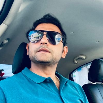 WakeUpZeee's profile picture. My life has been a roller coaster's ride,but somehow i have always been able to land on my feet and play the guitar. Channa mereya. #RealMadrid