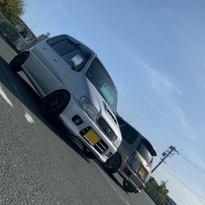 社会人(D社)/AE86とL900SとL700Sが大好き/リボーン好き/ 車好きと繋がりたいです。/たまに筑波山にいます。気軽に声掛けて下さい。/たまに PVCドリフトします/ バドミントンします/気軽にフォローお願いします。