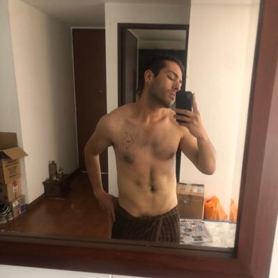 DanielMarulan4's profile picture. nos vemos en mi página azul 😈😈 https://t.co/9MuH723Rej