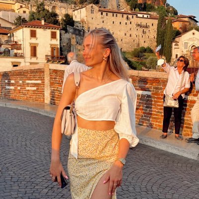 katehxghes's profile picture. 