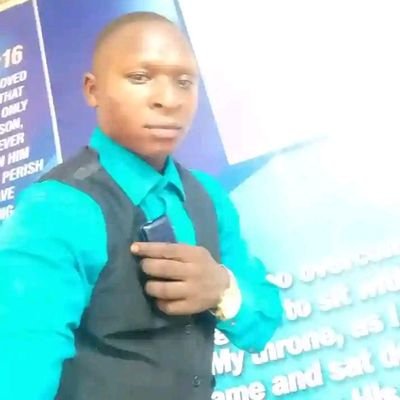 JohnSma52045365's profile picture. 