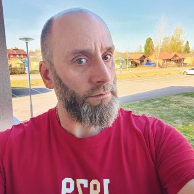 bjornel's profile picture. Mas, IT-tekniker #moraik +40, tidsoptimist, skogsägare, nörd, opaxad, festprisse, öppensinnad & lillebror som gillar kall öl.