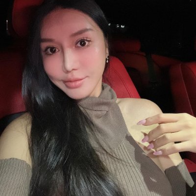 Veronic73408924's profile picture. Really happy life first marathon, interesting, like a big party, the success I also satisfied.