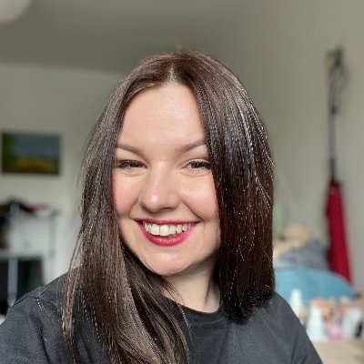 š©āš» DevRel at @codekiwicom
Also writing fun texts, petting dogs, using colorful lipsticks, and eating cakes. š
