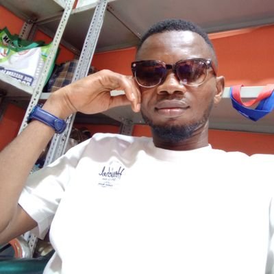 damihussien's profile picture. I'm a good football player 
An information scientist 
An artisan(I do art 🎭 and prints)
alumnus 🎓 of BUK