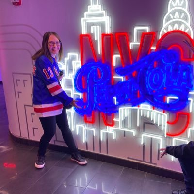 If Diane Keaton and John Lennon had a child...yeah that would be me. Love Ducks and Rangers Hockey.   Mildly obsessed with Vegas .