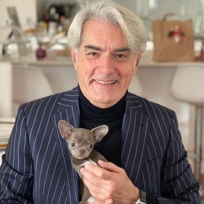 AlbertoPern2's profile picture. 