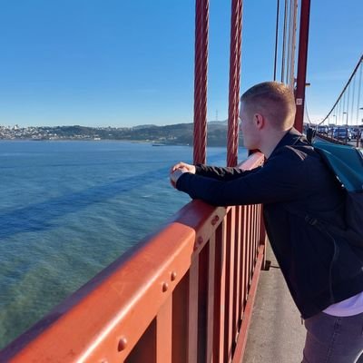 robin_3434's profile picture. probably on a flight to italy