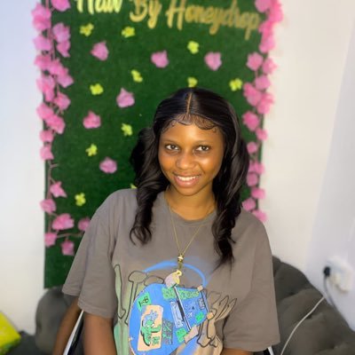 Grace ambassador, an entrepreneur, socialist, professional hairstylist follow up on IG @sim-ply-mercy