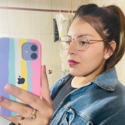 Ojalá me alcanze la vida para abrazarte lo suficiente. D E L F I N A 👸 23❤L I O N E L 🐻