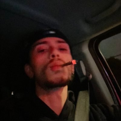 Erickcruz33's profile picture. 🇸🇻 | 23