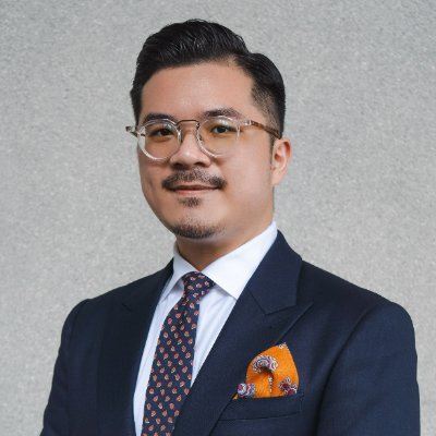 Dr. Daniel Mong, FRSA, FCMA Profile