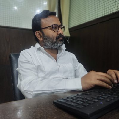 आजाद कलम, जिसकी स्याही भी पसीने की कमाई की है। Fearless Journey With Journalism