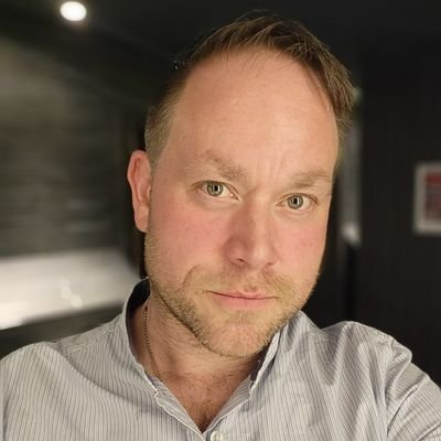Actor/Singer. Currently Alternate Doc/Strickland in Back to the Future @bttfmusical. Rep by @collectiveagts. Writer of @_paradise_Lost_