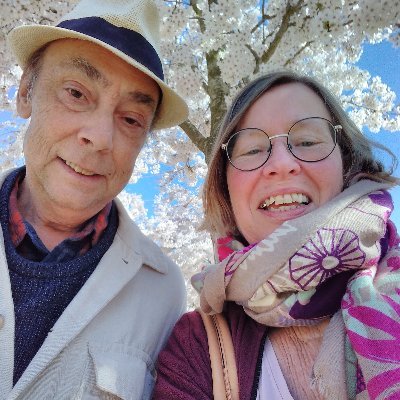 Homme d'un certain age, as I was once described in a hotel in Lens.
My interests are Sport, Politics, Culture, Gardening, Wildlife & just about everything else.