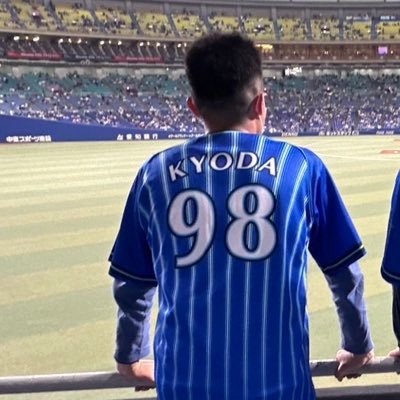 baystars_kotaro's profile picture. 1997 生まれです。 伊勢、蝦名、坂本世代 横浜DeNAベイスターズファン⭐️⭐️ フルマラソンやハーフマラソン🏃 佐野恵太推し