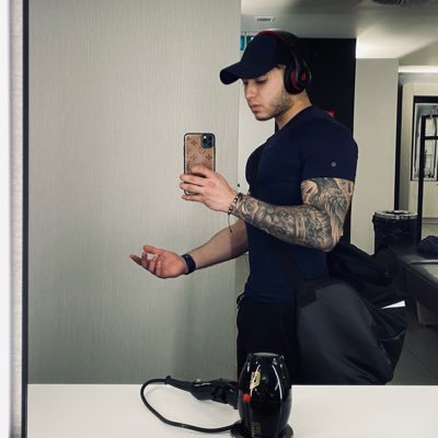 Santiag10807262's profile picture. 