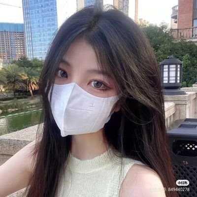 AschUkbeu's profile picture. とても疲れているので誰かに気にかけてもらいたいです