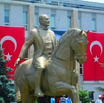 Spor+Müzik+Kültür+Eğitim+Sanat=Budur Hayat
Türküz,Türkçüyüz,Atatürkçüyüz
Ne olursan ol,önce İnsan ol!
Hergün kitap oku,ilim bilim demektir!
#GalaLions, #Atatürk