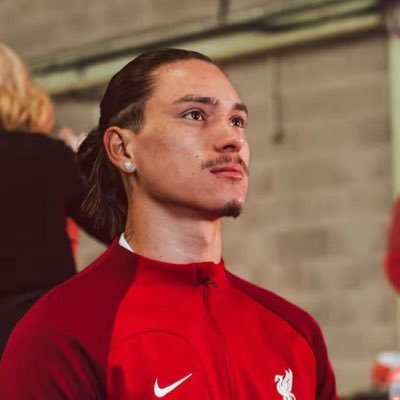 Twitch streamer and Liverpool fan looking to play random games atrociously while vibing and having a laugh so come on over