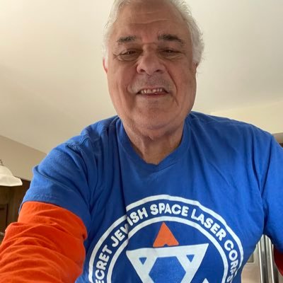 Dennis S Brotman 🇺🇸 🟧🟦 #DemCast #DemCastGA ☮️さんのプロフィール画像