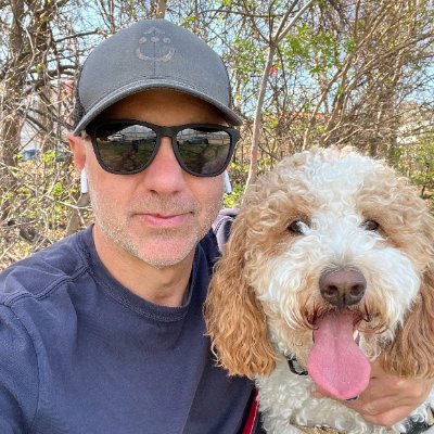 New Yorker. Entrepreneur. Father. Marathoner. P.A.N.D.A.S advocate. Frequent re-tweeter. Occasional tweeter.