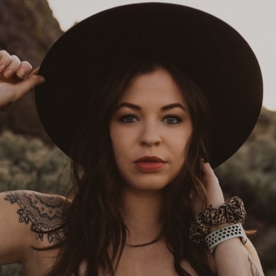 shelby_forman's profile picture. 👻