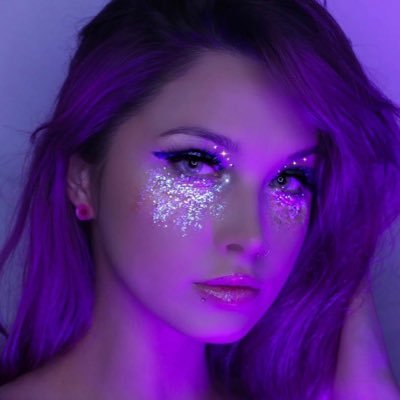 📍 U.S.A 🌺 27💄Beauty Influencer/ Tik Toker/ Public Figure/ OF model 🌸 LINKS TO ALL MEDIAS 👇🏼👇🏼