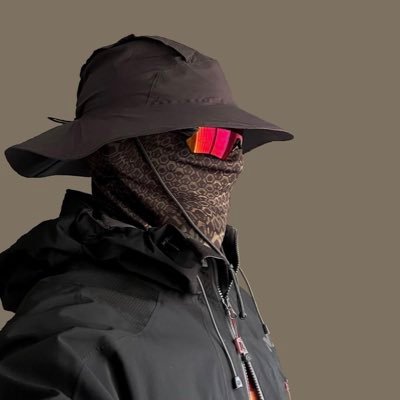 bycharli4's profile picture. charli10#2996