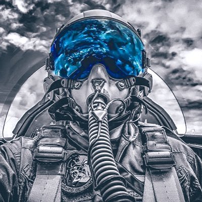 superflybamf's profile picture. SUP FAGGOTT 👋🏼 Yeah you!