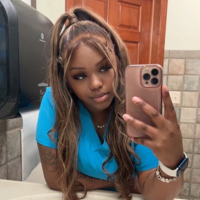 An’Dreia Mommy👩👧 New twitter forgot my password to my old one🤣 🙄