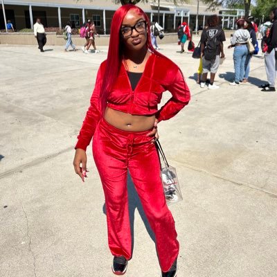 _zyanaa2's profile picture. a real bitch with real shit to say 😇…