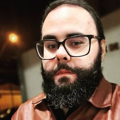 Oi, eu sou o Raul.
Professor ,evoluído, terrarredondista e vacinado.
