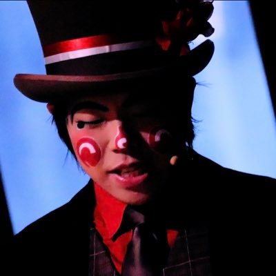 風景写真撮るの好きな人間ですw あっ見るのも好きw アイコンはマジカルアーティスト 魔法使いアキットさんです