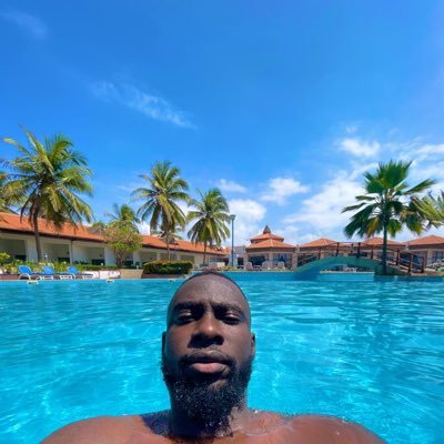 I’m just here to see the World 🌎